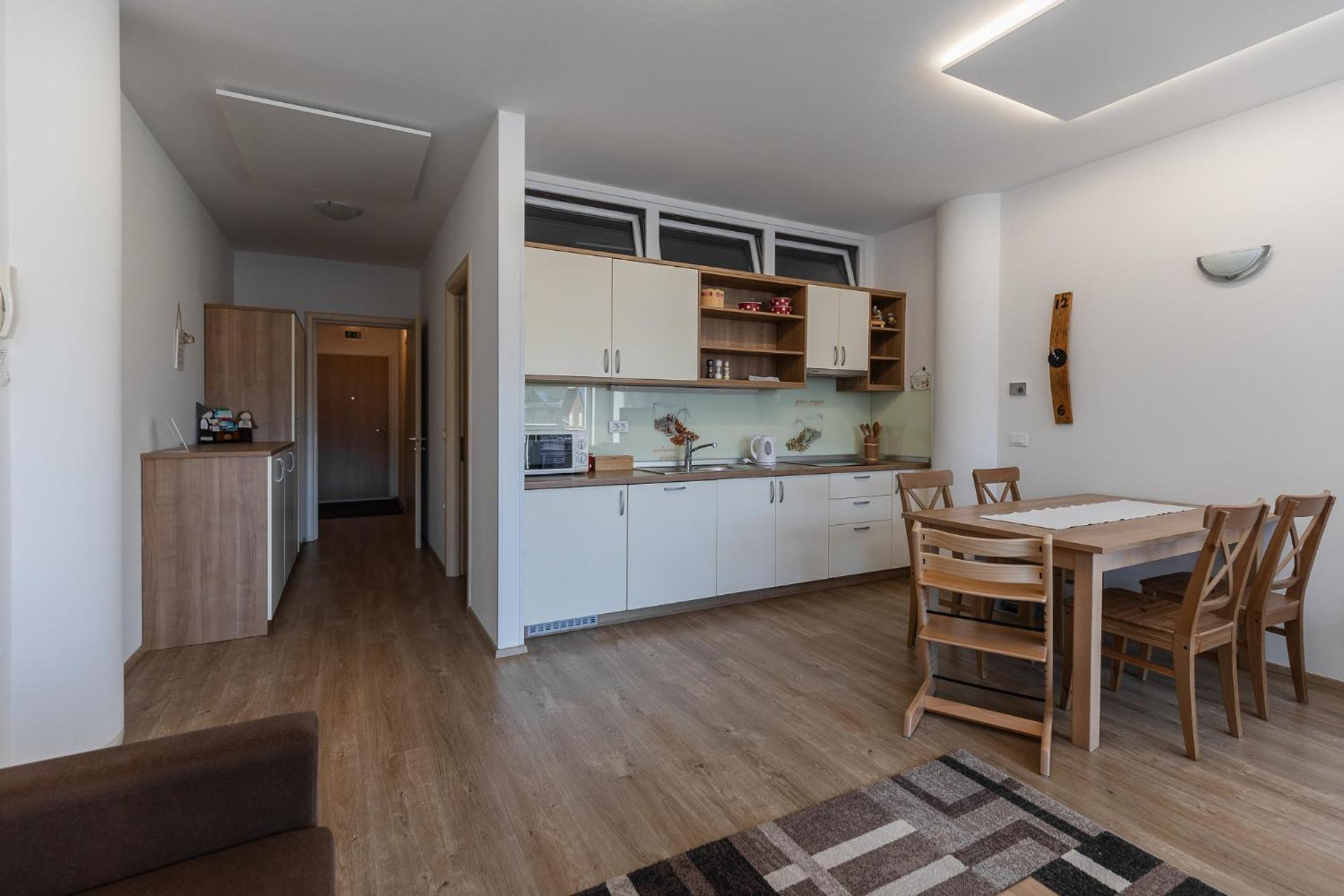 Apartma Planika كْرانْيِسكا غورا المظهر الخارجي الصورة