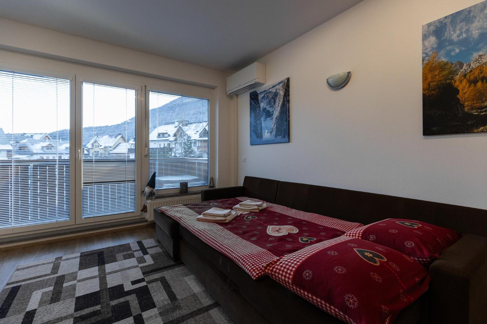Apartma Planika كْرانْيِسكا غورا المظهر الخارجي الصورة